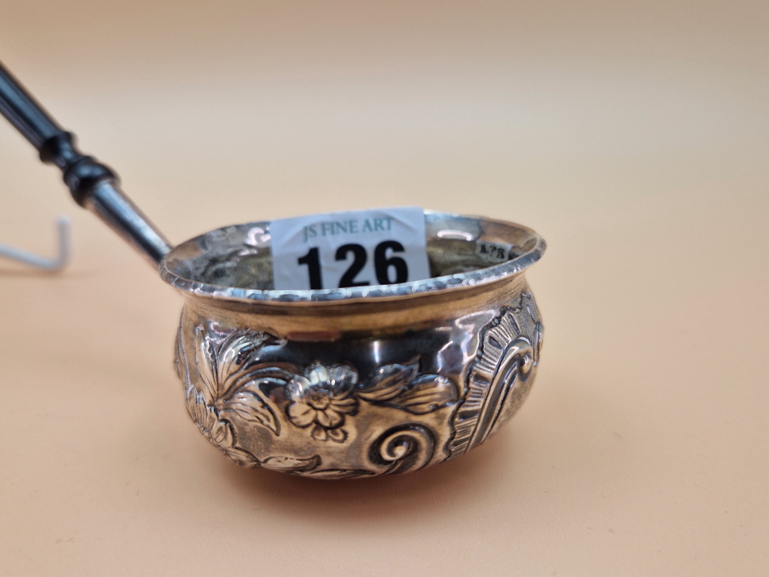 A TODDY LADLE INSET WITH A QUEEN ANNE COIN AND WITH AN EBONY HANDLE - Image 2 of 4