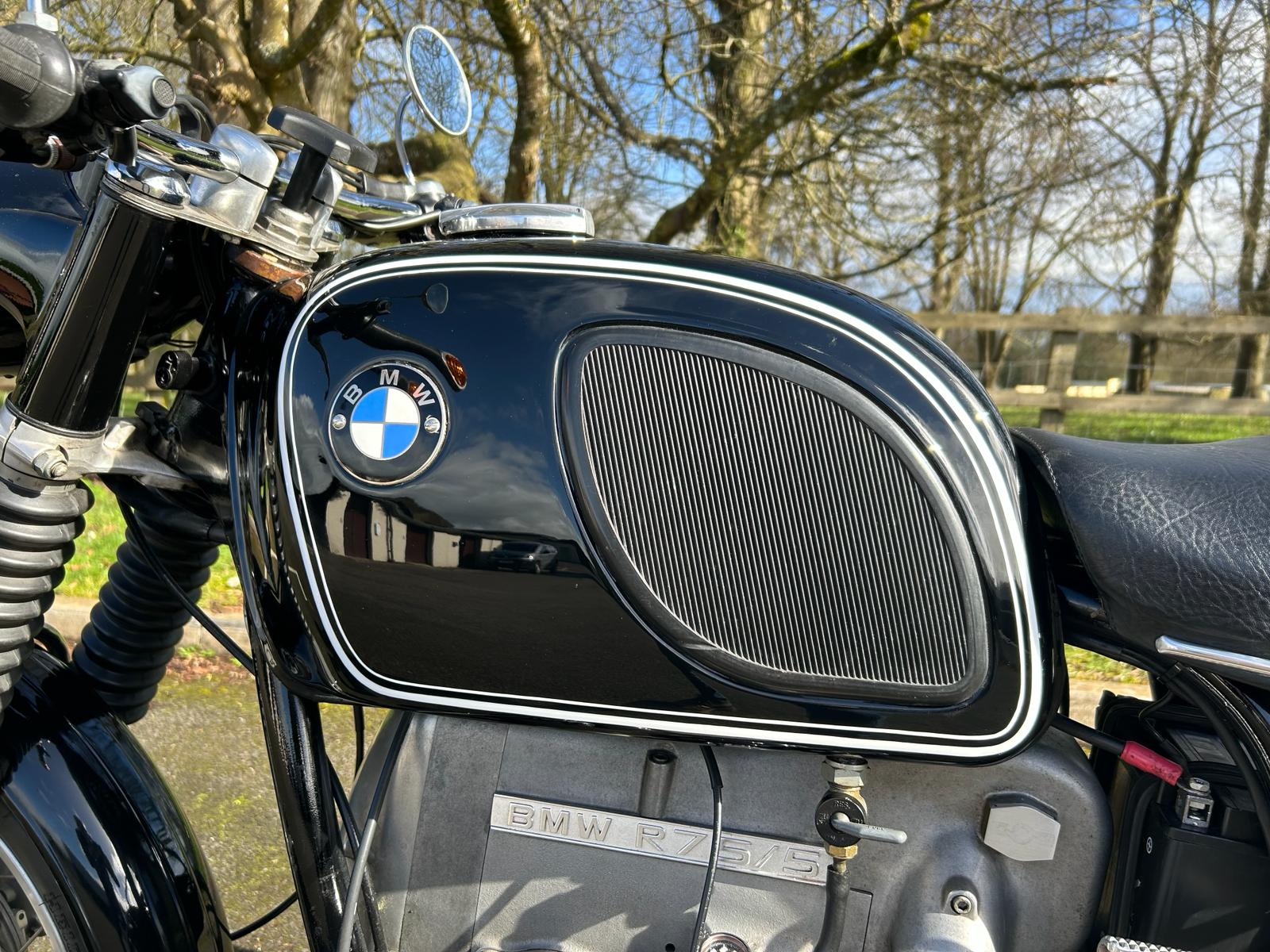 A BMW R75/5 MOTORCYCLE .1971. 72452 MILES. EXCELLENT WELL RESTORED CONDITION, V5, MOT AND TAX - Image 7 of 17