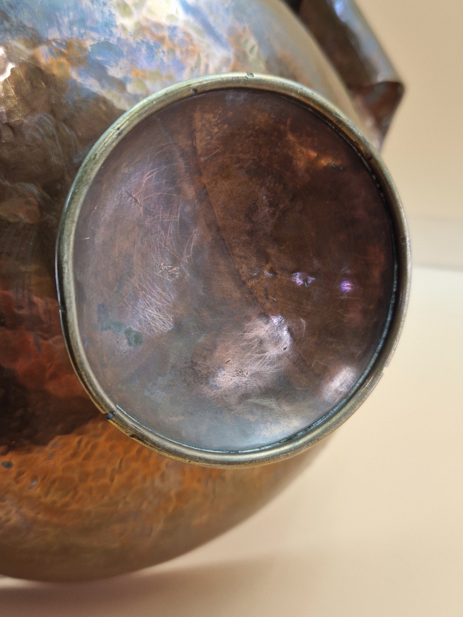 AN ARTS AND CRAFTS COPPER TWO HANDLED OVAL BOWL RAISED ON A CYLINDRICAL COLUMN AND CIRCULAR FOOT. - Image 6 of 6