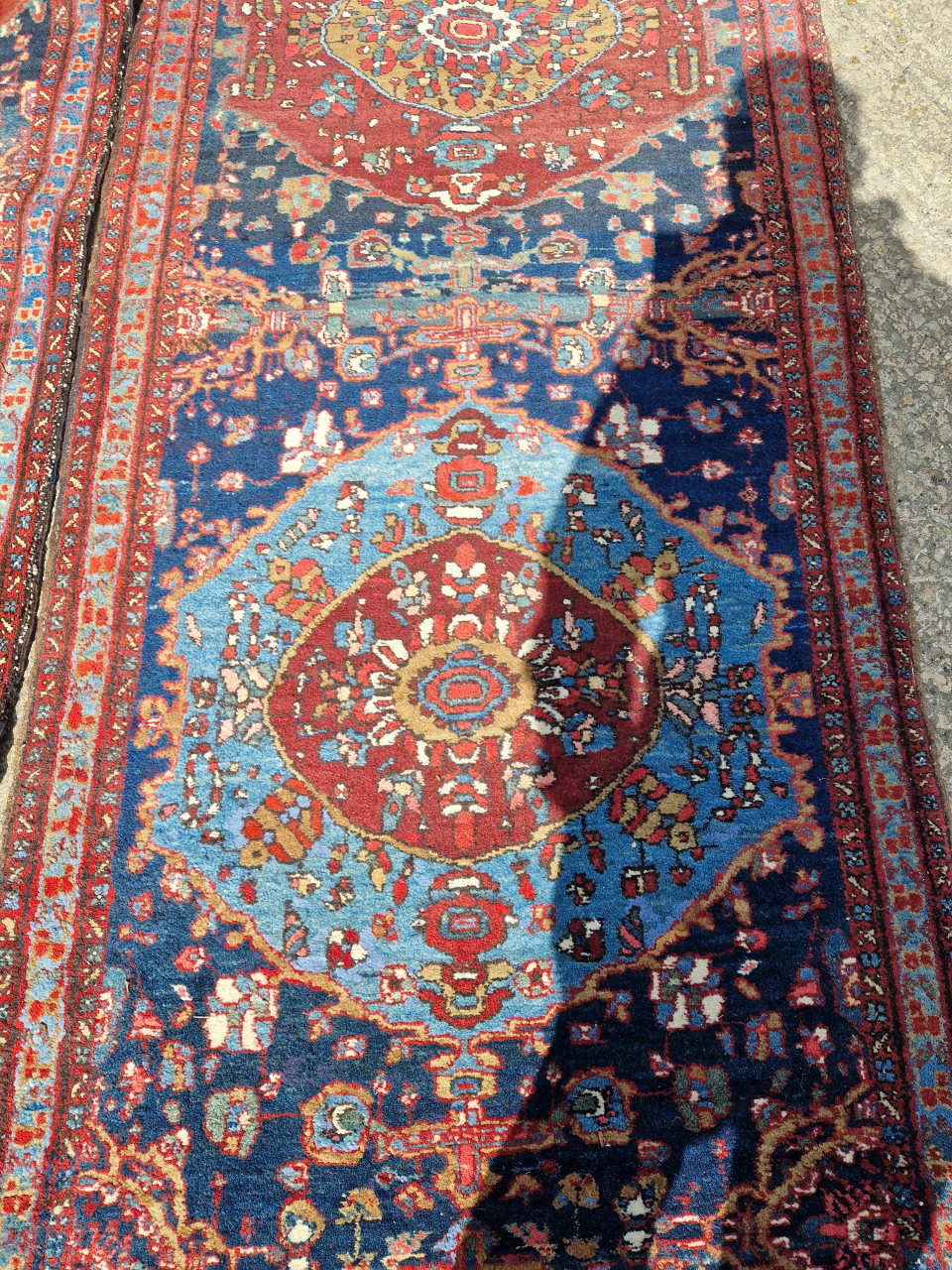 A NEAR PAIR OF PERSIAN TRIBAL COUNTRY HOUSE RUNNERS 530 x 94 cm AND 515 x 101 (2) - Image 8 of 13