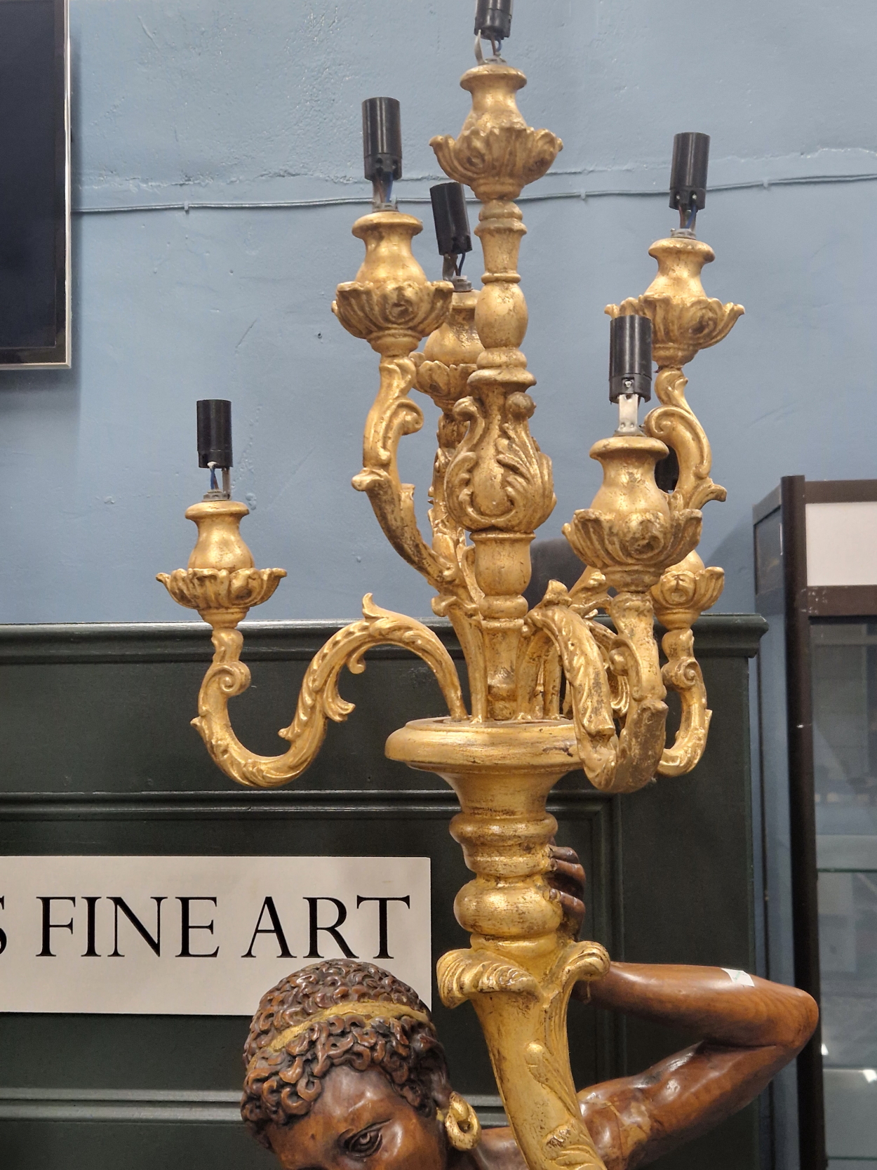 A PAIR OF PARCEL GILT WOOD SEVEN LIGHT CANDELABRA HELD UP BY NUBIAN FIGURES STANDING ON SQUARE - Image 8 of 12