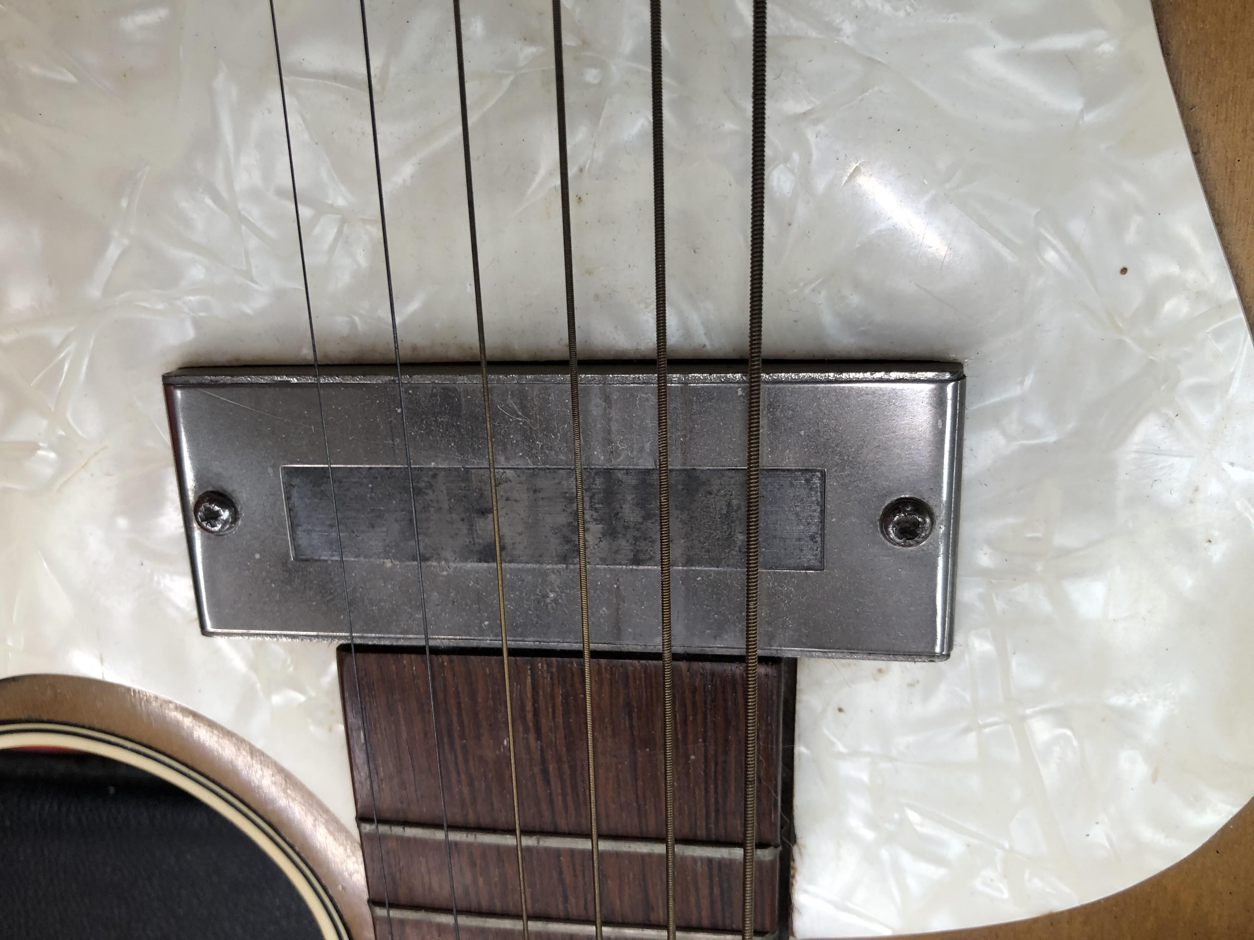 A RARE MARTIN COLETTI ELECTRIC GUITAR, PROBABLE 1950s MODEL, MOTHER OF PEARL SCRATCH PLATE, MADE - Image 9 of 14