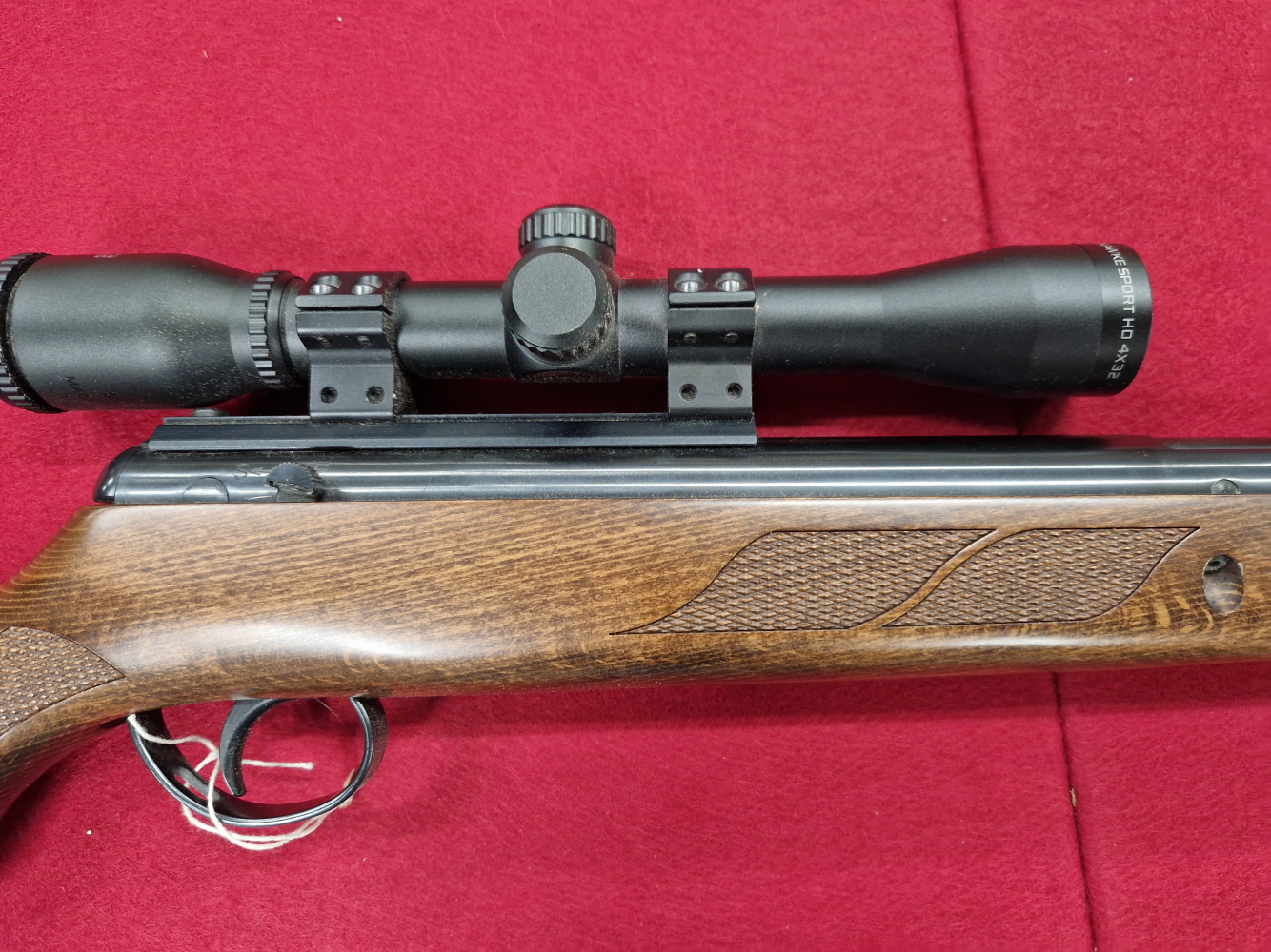 AIRGUN- A BSA LIGHTNING .22 BREAK BARREL AIR RIFLE SERIAL NUMBER 861121. FITTED WITH A HAWK 4 X 32 - Image 7 of 9