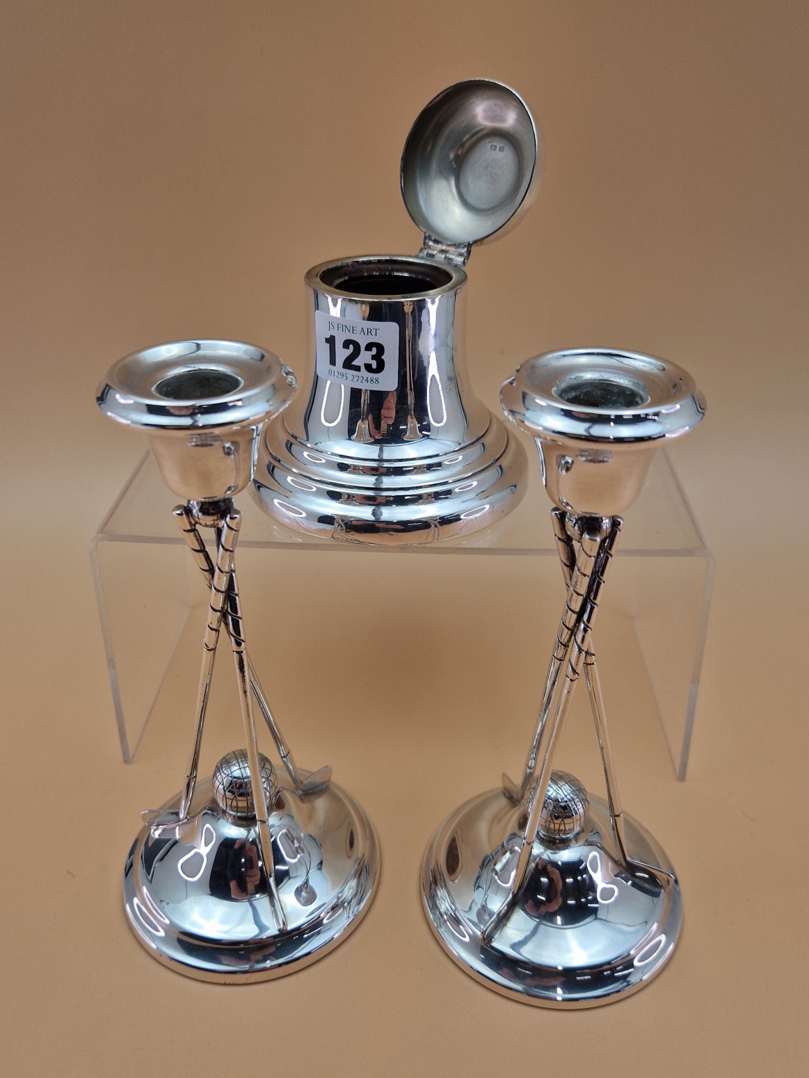 A SILVER BELL SHAPED INKWELL BY JOSEPH GLOSTER LTD, BIRMINGHAM 1937 TOGETHER WITH A PAIR OF - Image 2 of 5