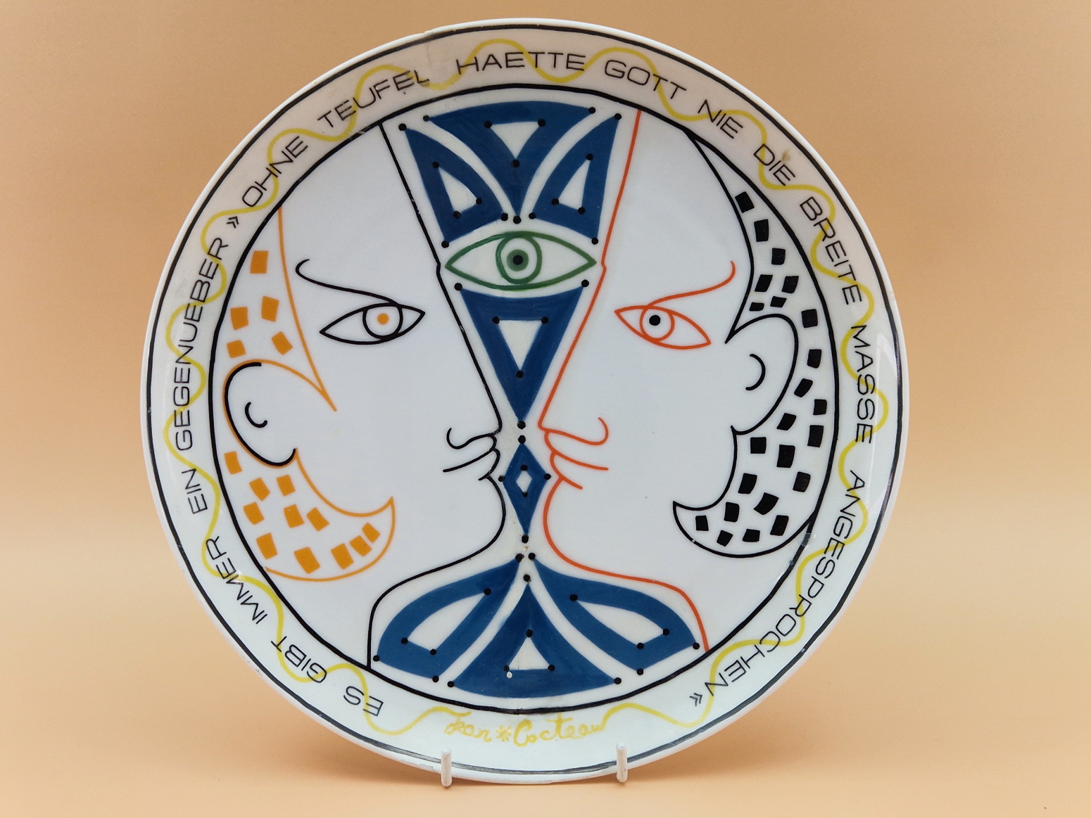 A ROSENTHAL JEAN COCTEAU PLATE, A PORCELAIN JUG WITH A CAT HANDLE, A WEDGWOOD AND A MINTON TEA POT. - Image 2 of 10