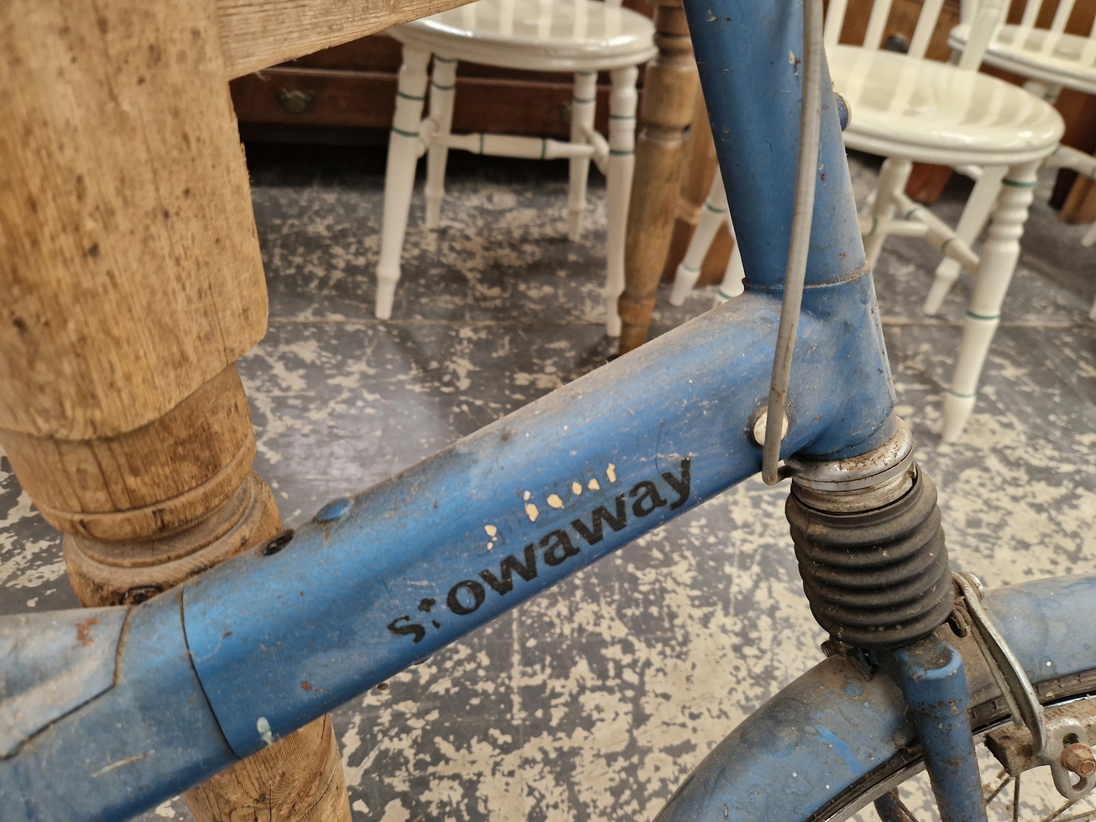 A MOULTON BLUE STOWAWAY BICYCLE - Image 2 of 6