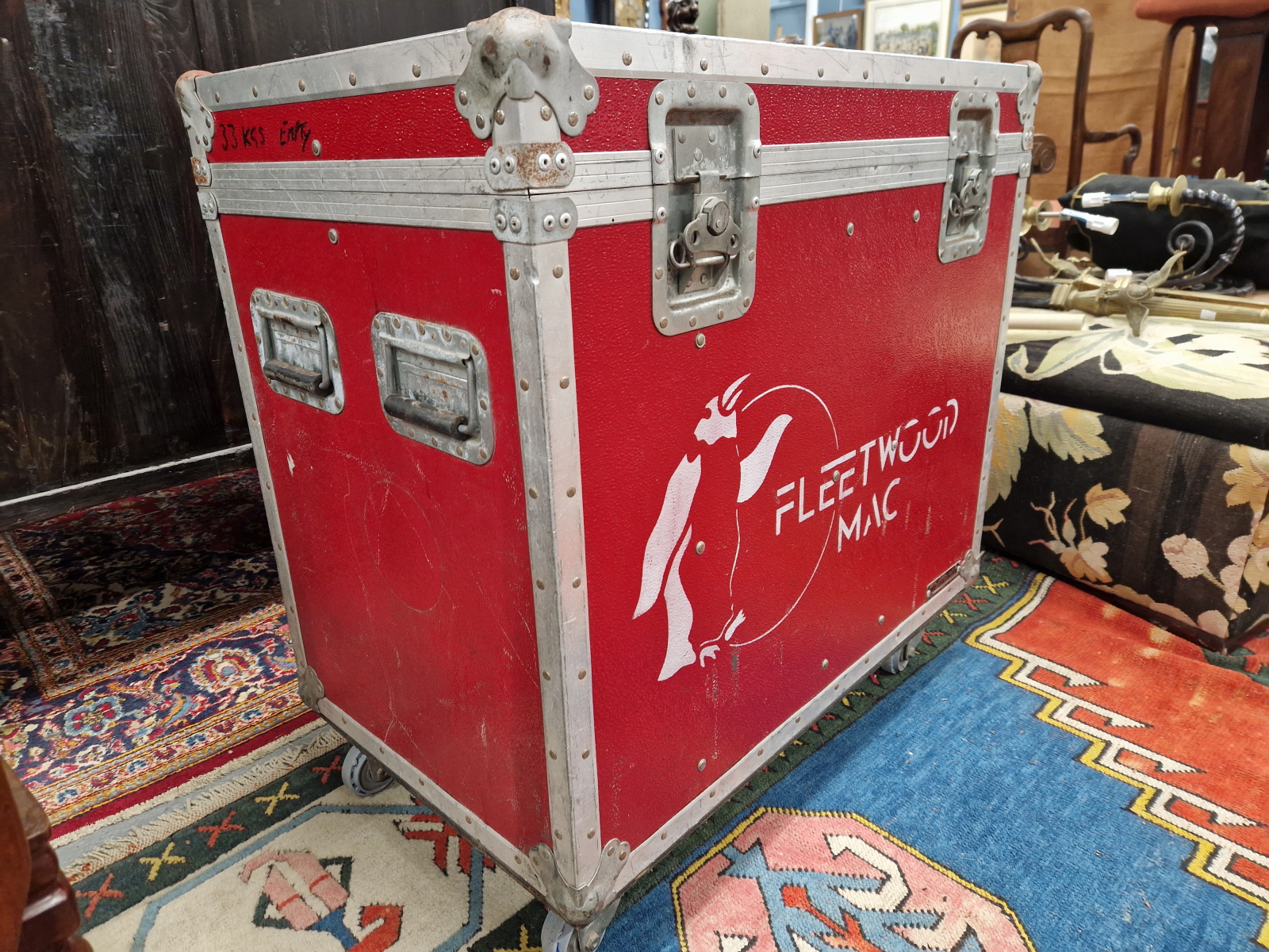 FLEETWOOD MAC FLIGHT CASE - BELONGING TO CHRISTINE McVIE. MADE TO HOLD A MIDI KEYBOARD, 4 - Image 3 of 7