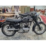 A TRIUMPH THUNDERBIRD YNY 771 650 CC PETROL