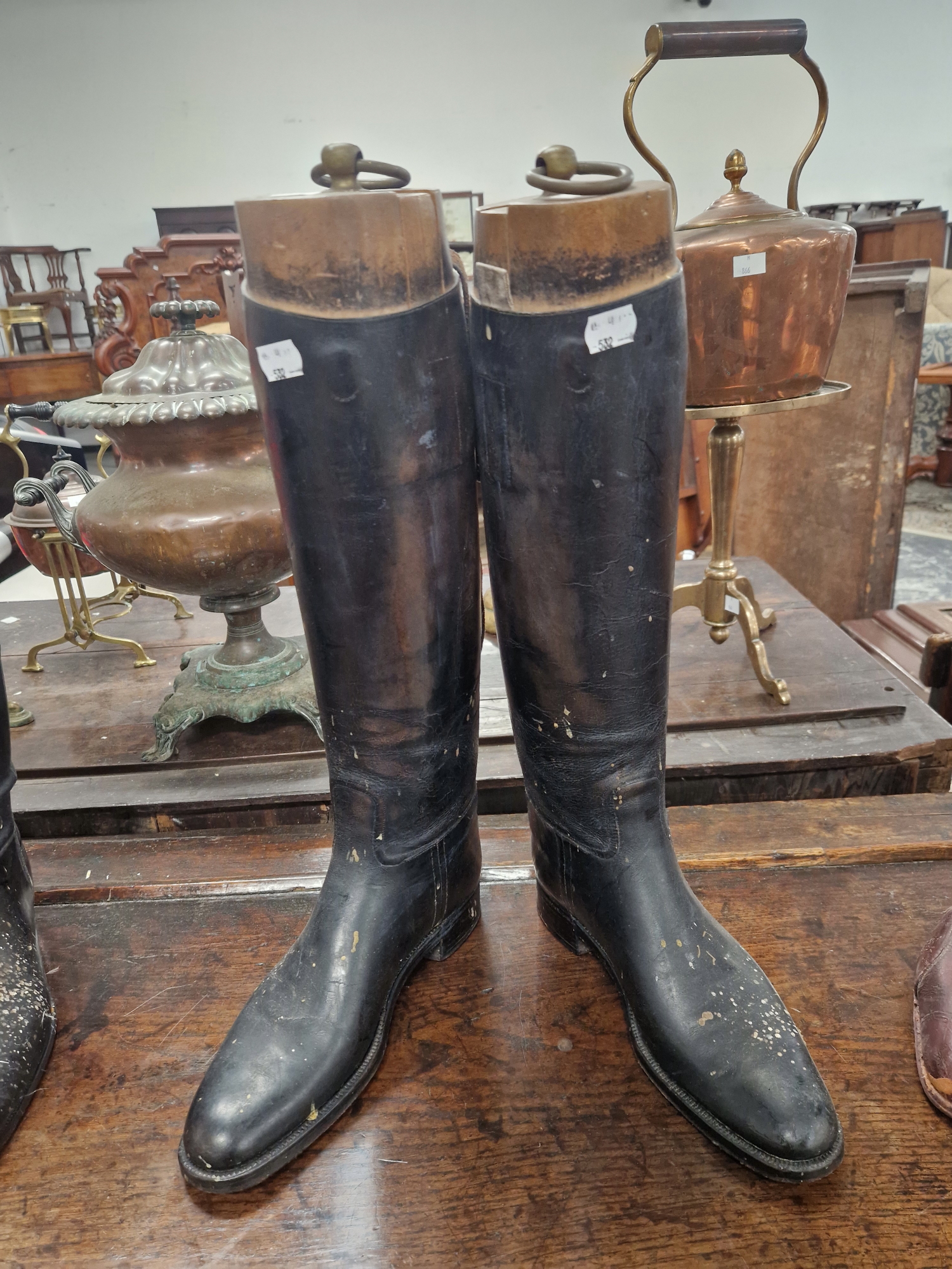 THREE PAIRS OF BLACK HUNTING BOOTS TOGETHER WITH A PAIR OF BROWN, EACH WITH TREES, ONE PAIR LABELLED - Image 3 of 6