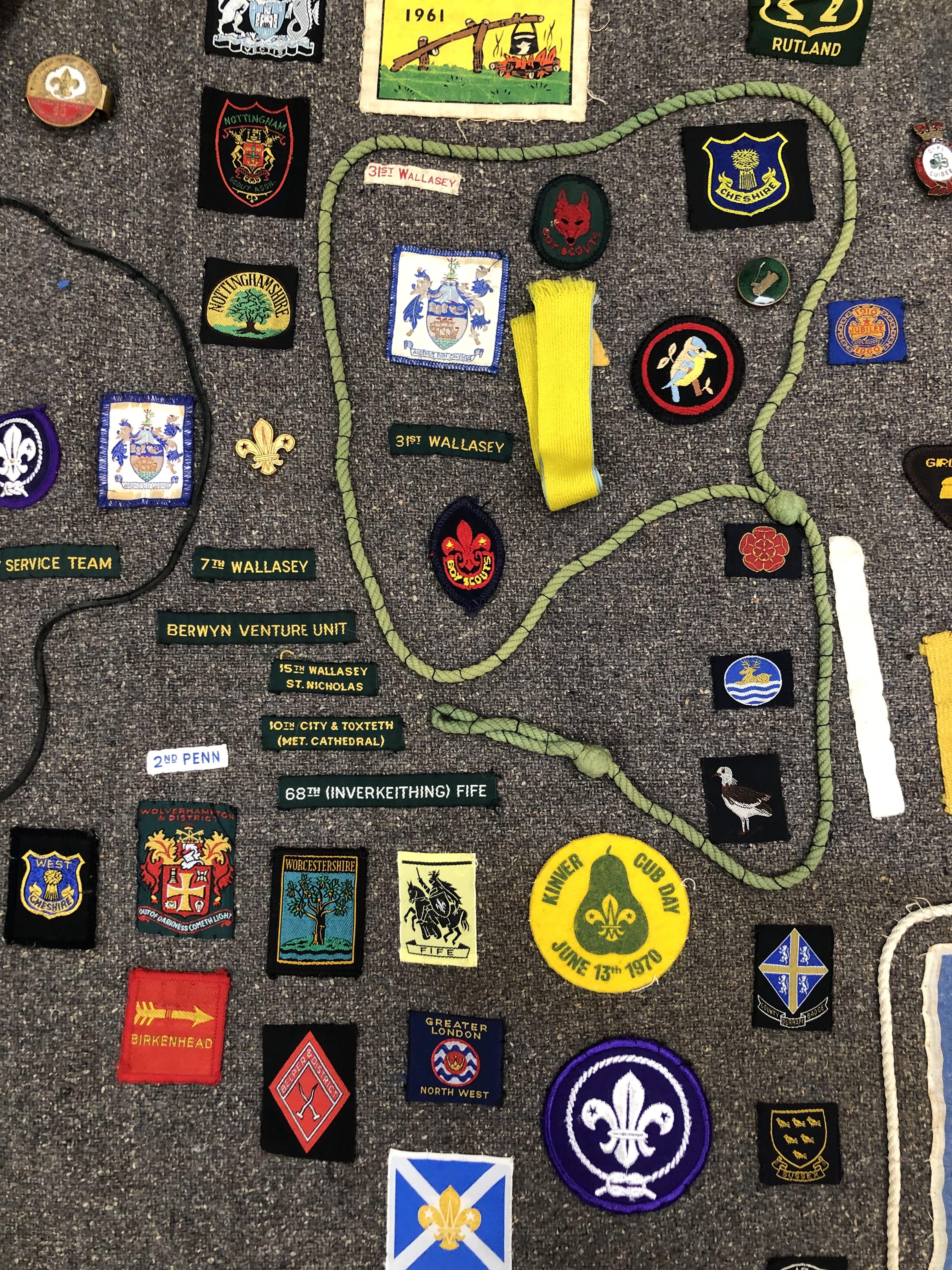 A GIRL GUIDE BLANKET WITH VINTAGE BADGES AND MEMORABILIA - Image 2 of 6