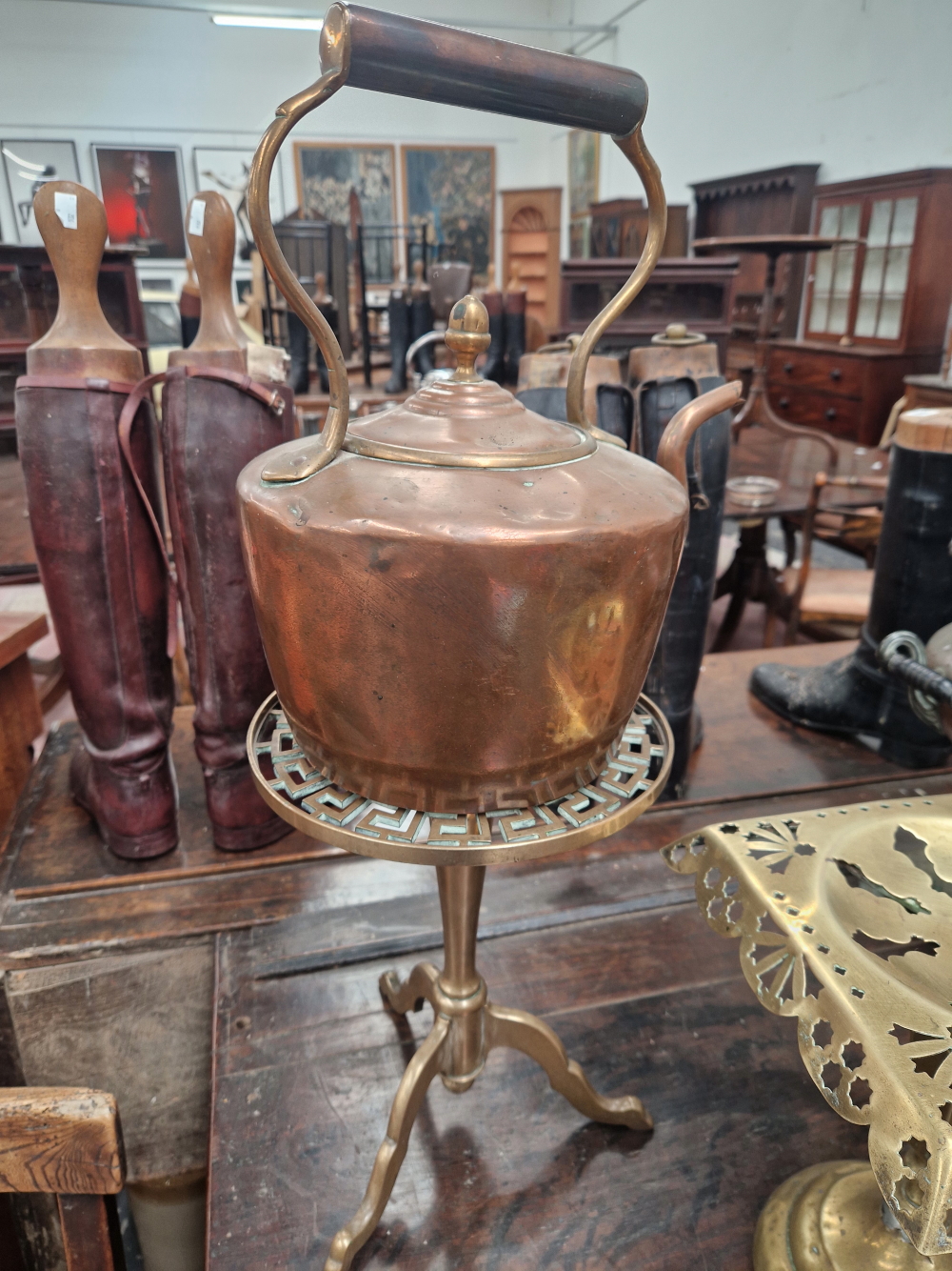 A COPPER EPERGNE, THREE BRASS TRIVETS, A COPPER KETTLE AND ANOTHER ON A BRASS STAND - Image 2 of 6