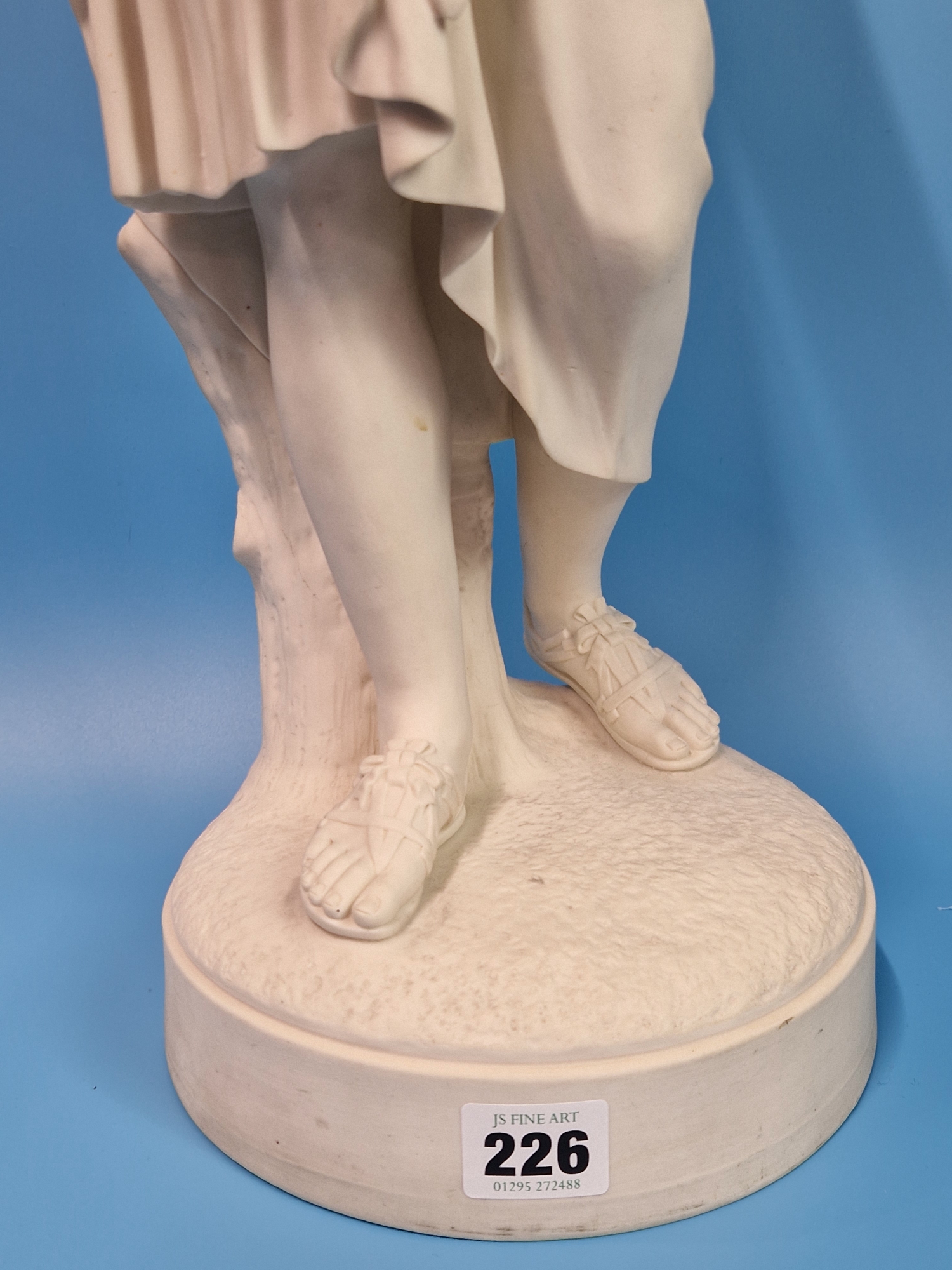 A VICTORIAN PARIAN FIGURE OF A CLASSICAL LADY WITH A COMB IN HER HAIR AND ATTACHING A BROOCH TO - Image 5 of 11