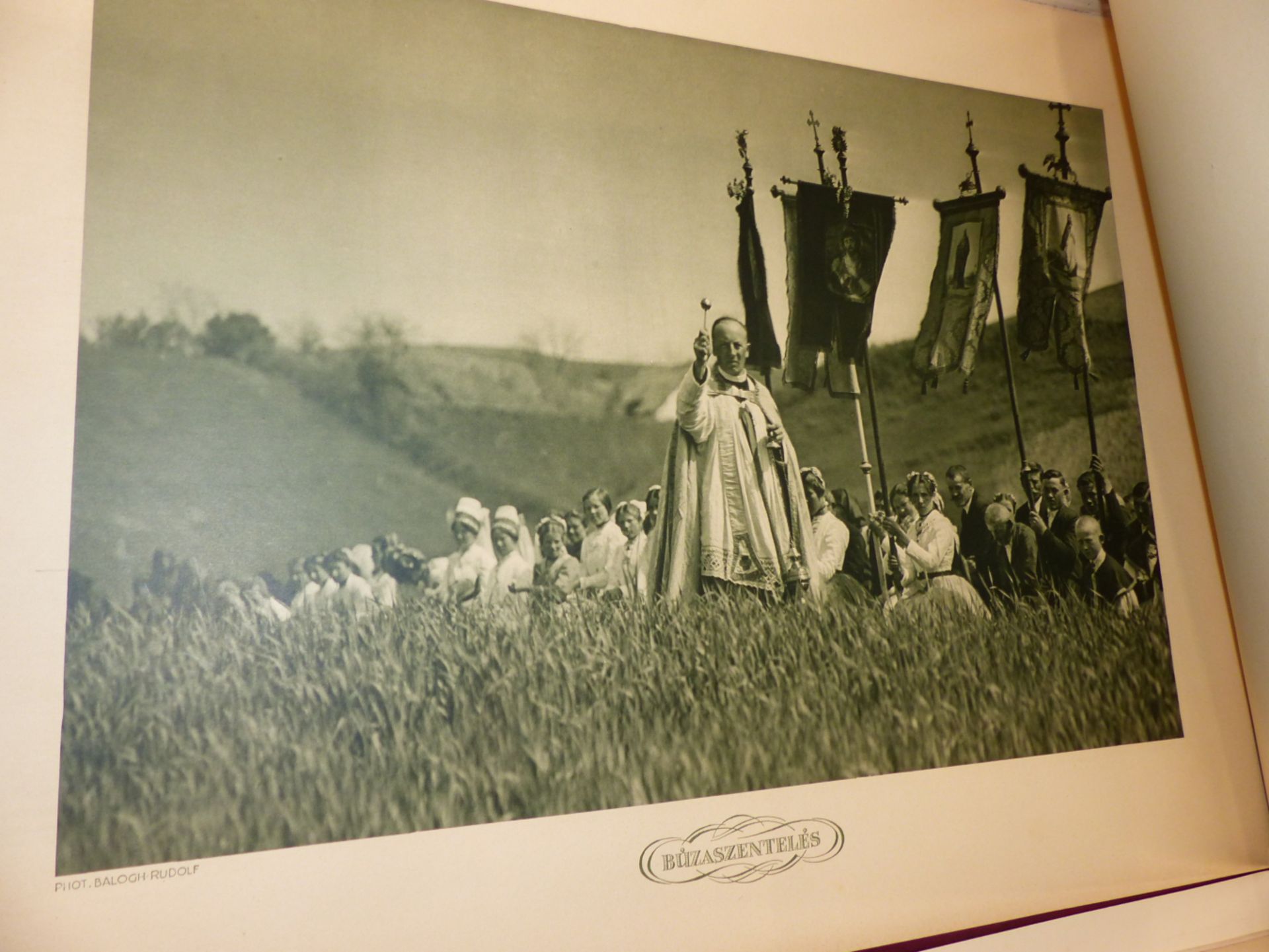 A FOLIO OF VINTAGE PRINTS OF PHOTOGRAPHS OF HUNGARIAN RURAL LIFE AFTER RUDOLF BALOGH (1879 - - Image 8 of 8