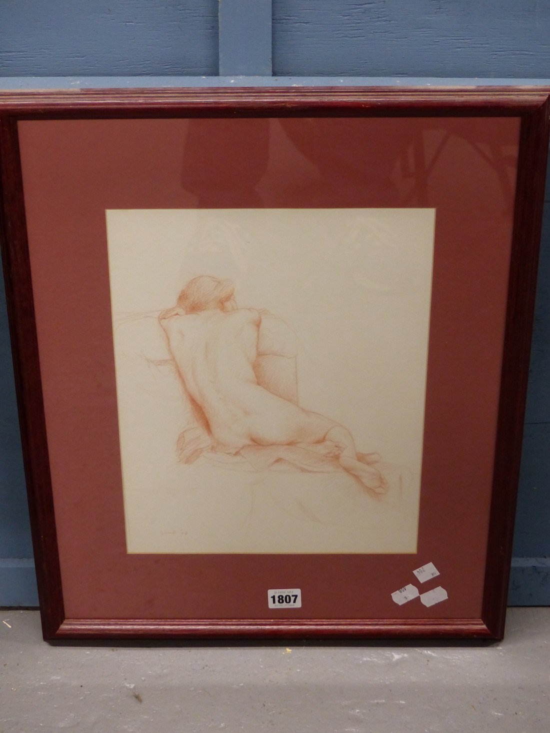 A LATE 20TH CENTURY RED CHALK STUDY OF A NUDE, INDISTINCTLY SIGNED (GUMB?) AND DATED '97, EXHIBITION - Bild 3 aus 10