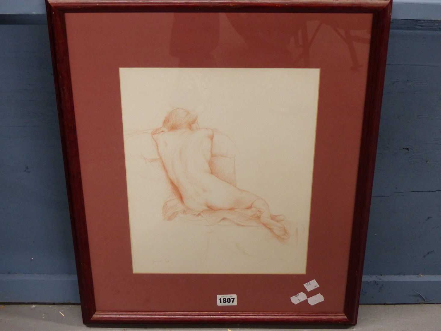 A LATE 20TH CENTURY RED CHALK STUDY OF A NUDE, INDISTINCTLY SIGNED (GUMB?) AND DATED '97, EXHIBITION - Bild 7 aus 10
