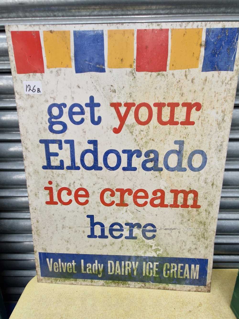 A vintage icecream sign.