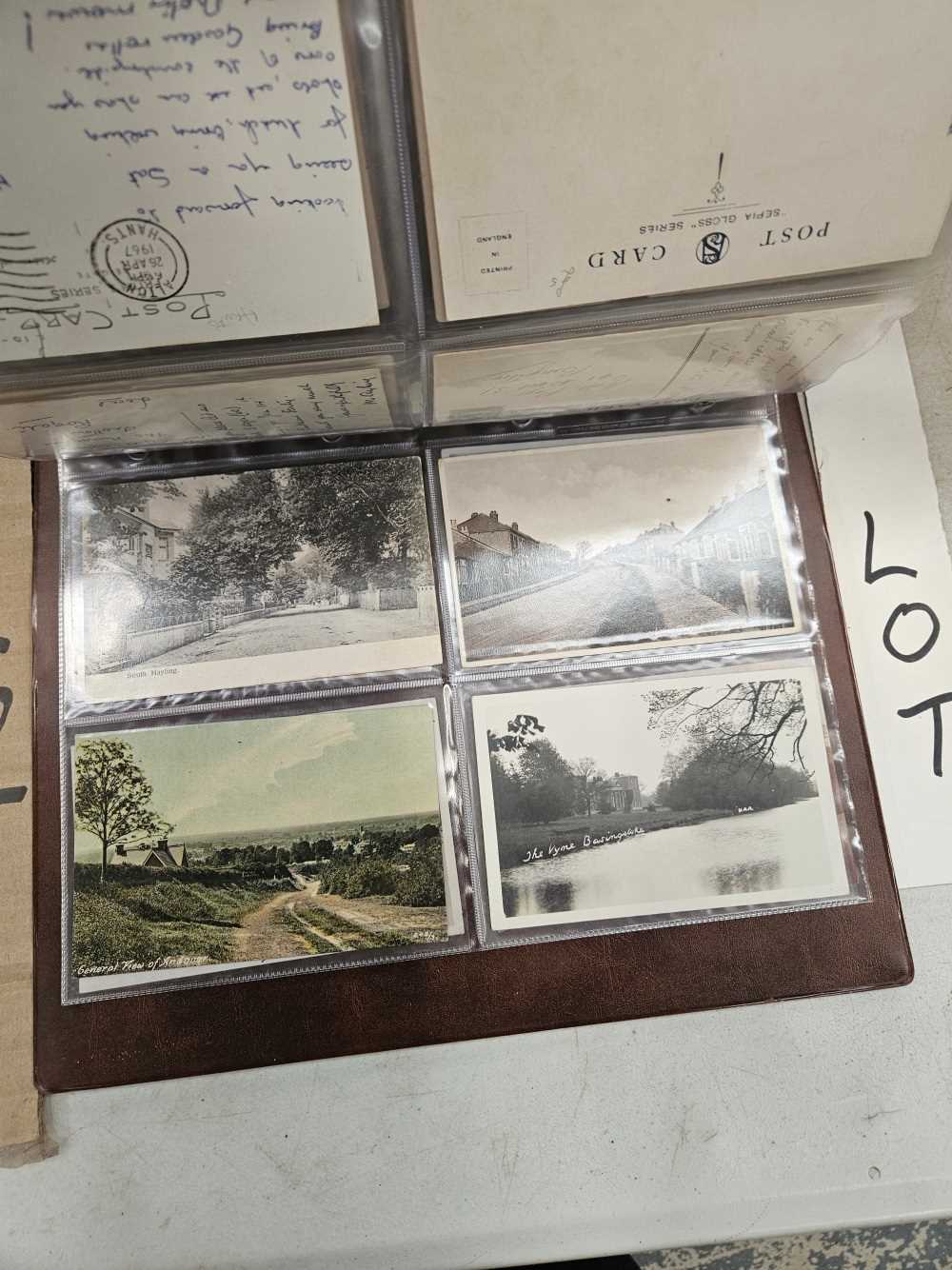 An album of post cards, military, naval and souvenir views - Bild 47 aus 55