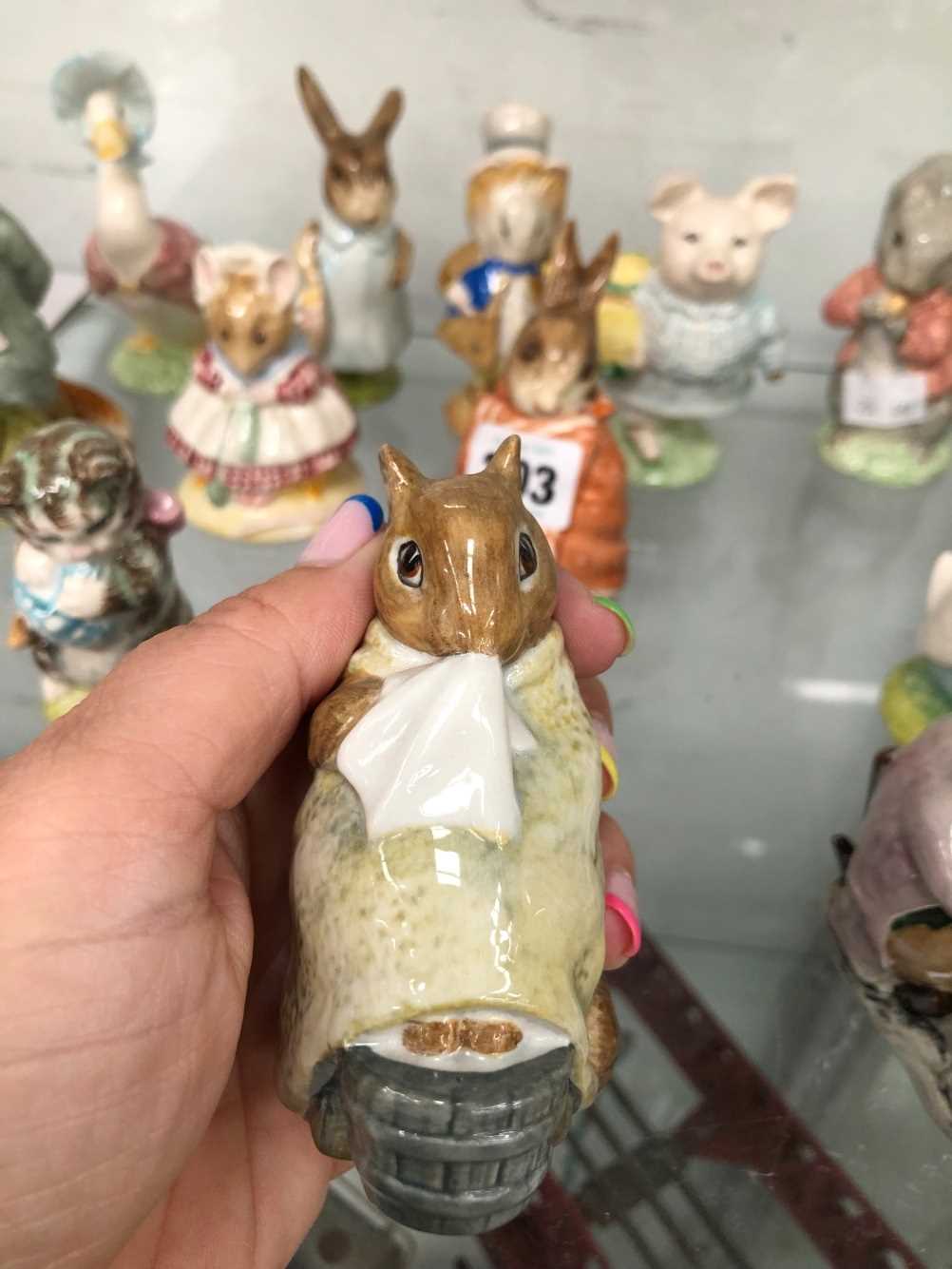 A collection of Beswick Beatrix Potter figures £35 plus vat to post in the UK good condition - Image 7 of 17