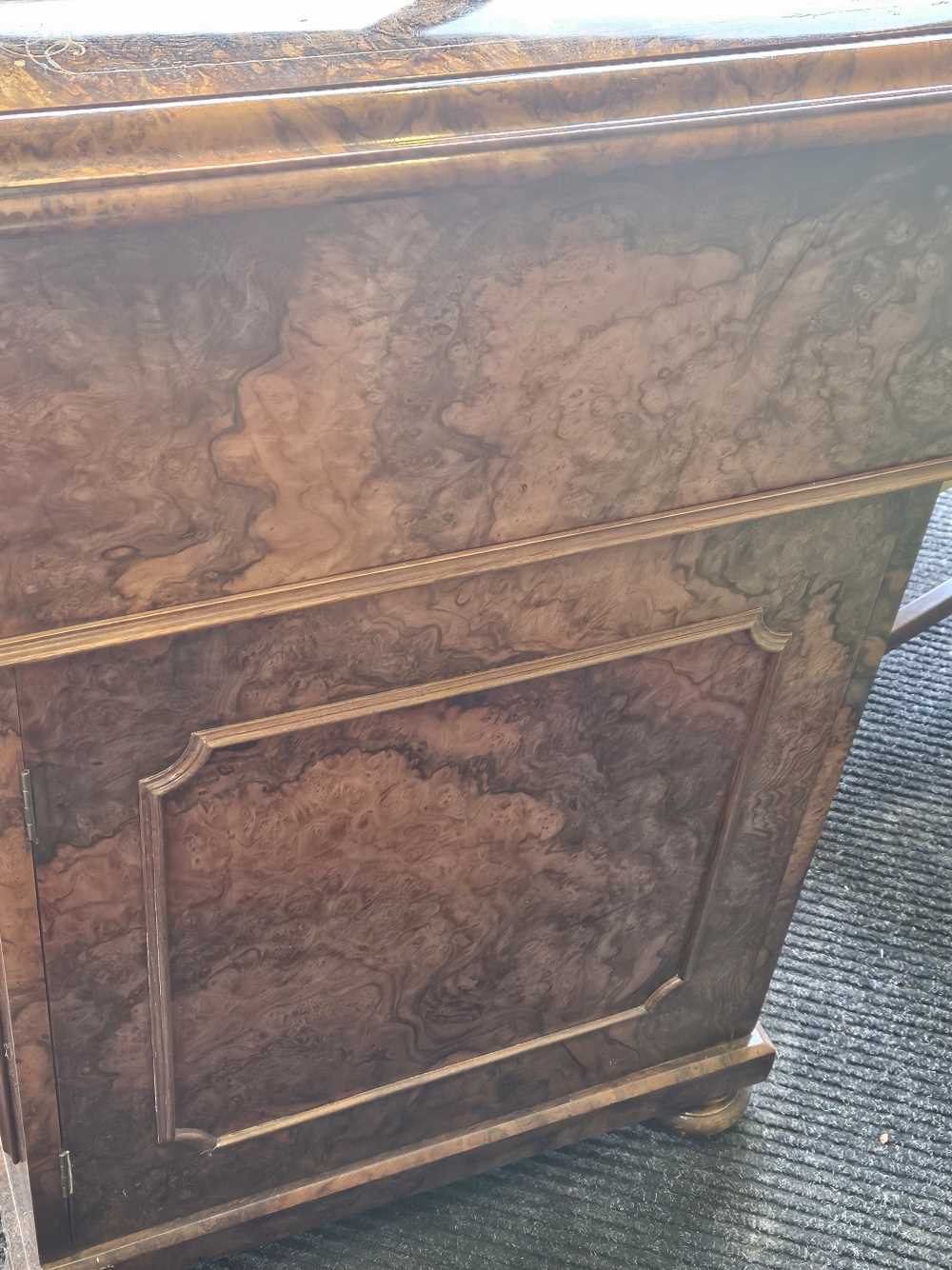 A fine Victorian burr walnut piano top pop up Davenport desk. Slight bubbling to the veneer on the - Image 29 of 47