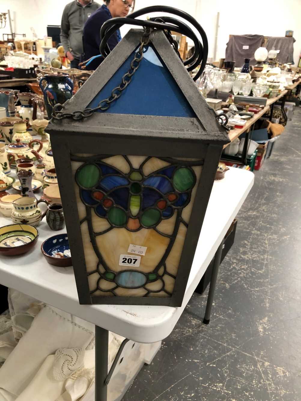A lantern the leaded glass worked with butterflies There is a large pane cracked, which has been - Bild 2 aus 11