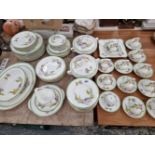 A Royal Doulton, Glamis thistle pattern tea and dinner service