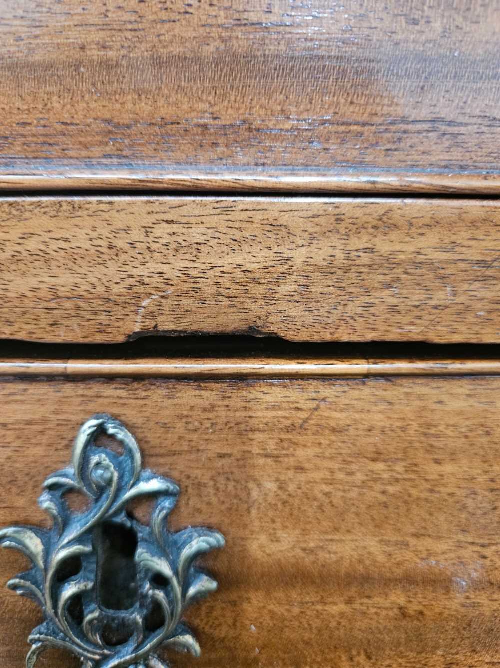 A Georgian mahogany chest on chest with brushing slide. - Image 24 of 25