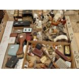 Dogg and cat figures, thimbles, paperknives, cufflinks, fountain pens, etc