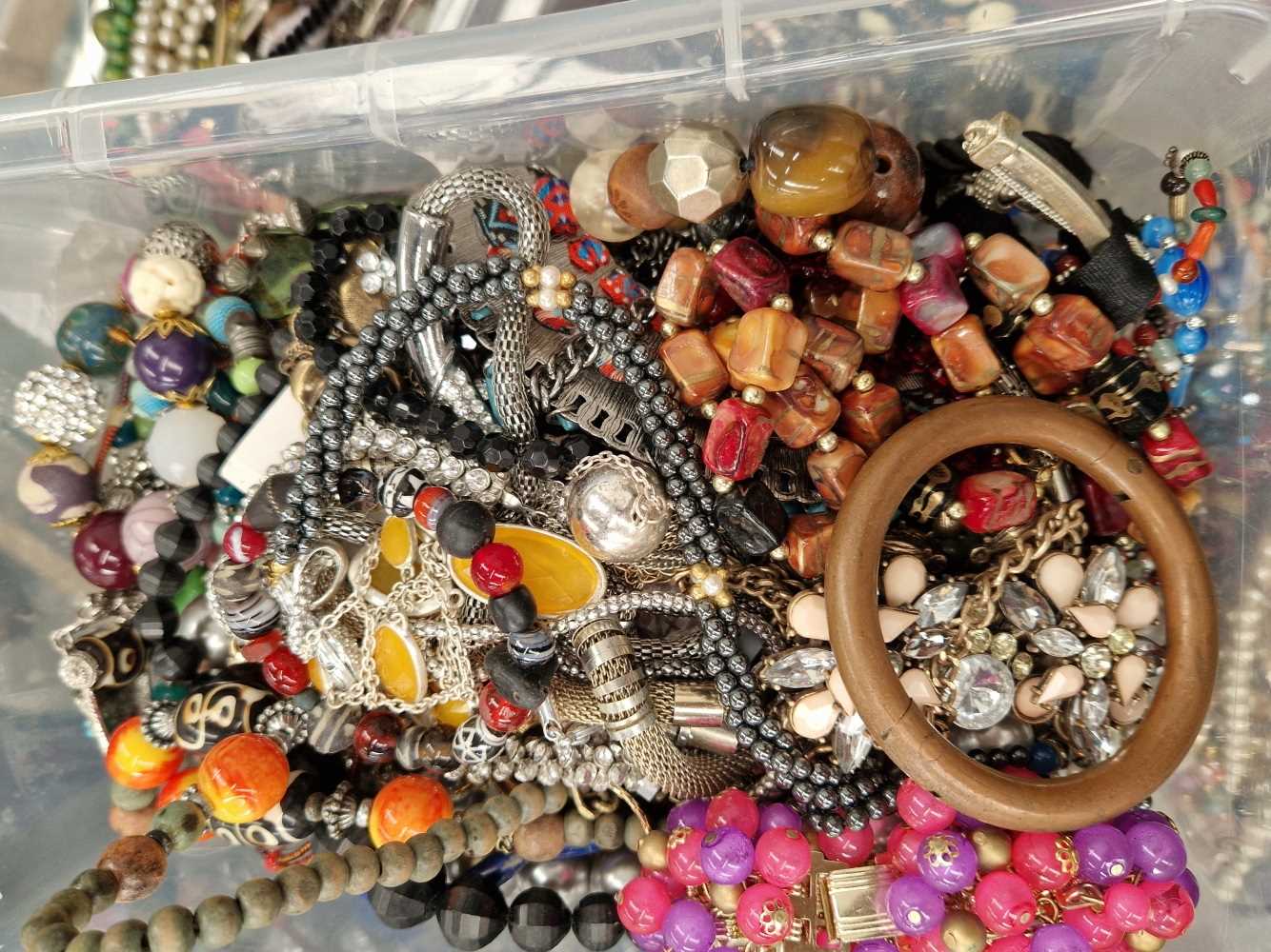 Four large boxes of various costume beads, necklaces, and other dress jewellery. - Image 3 of 5