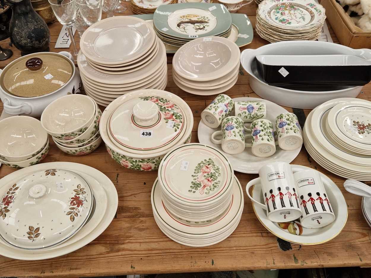 Wedgwood, Rye pottery and other dinner wares