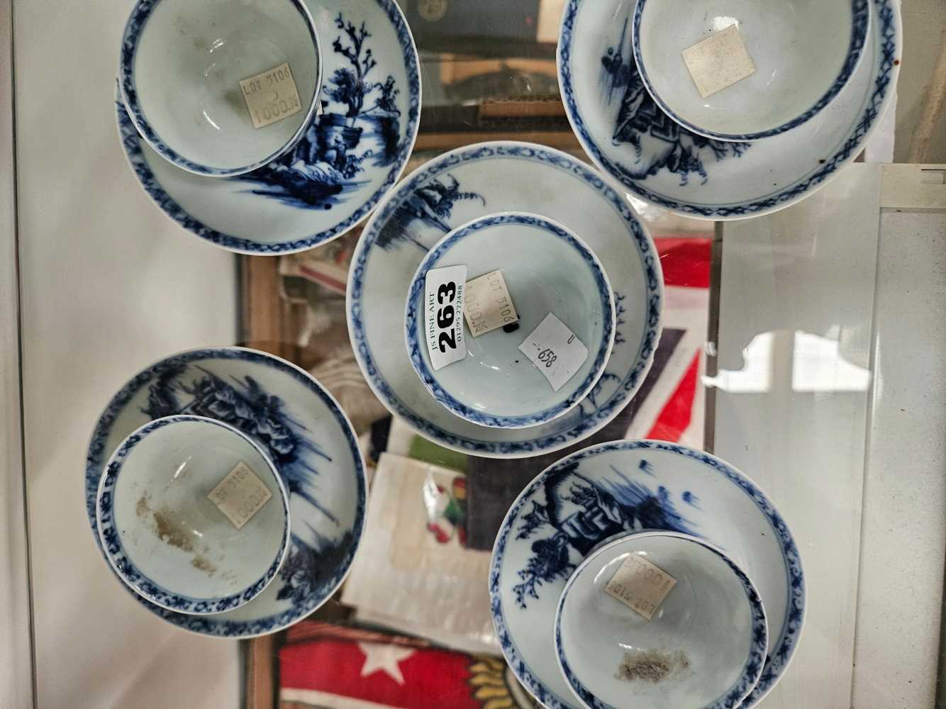 Nanking Cargo: five Chinese blue and white tea bowls and saucers - Image 4 of 4