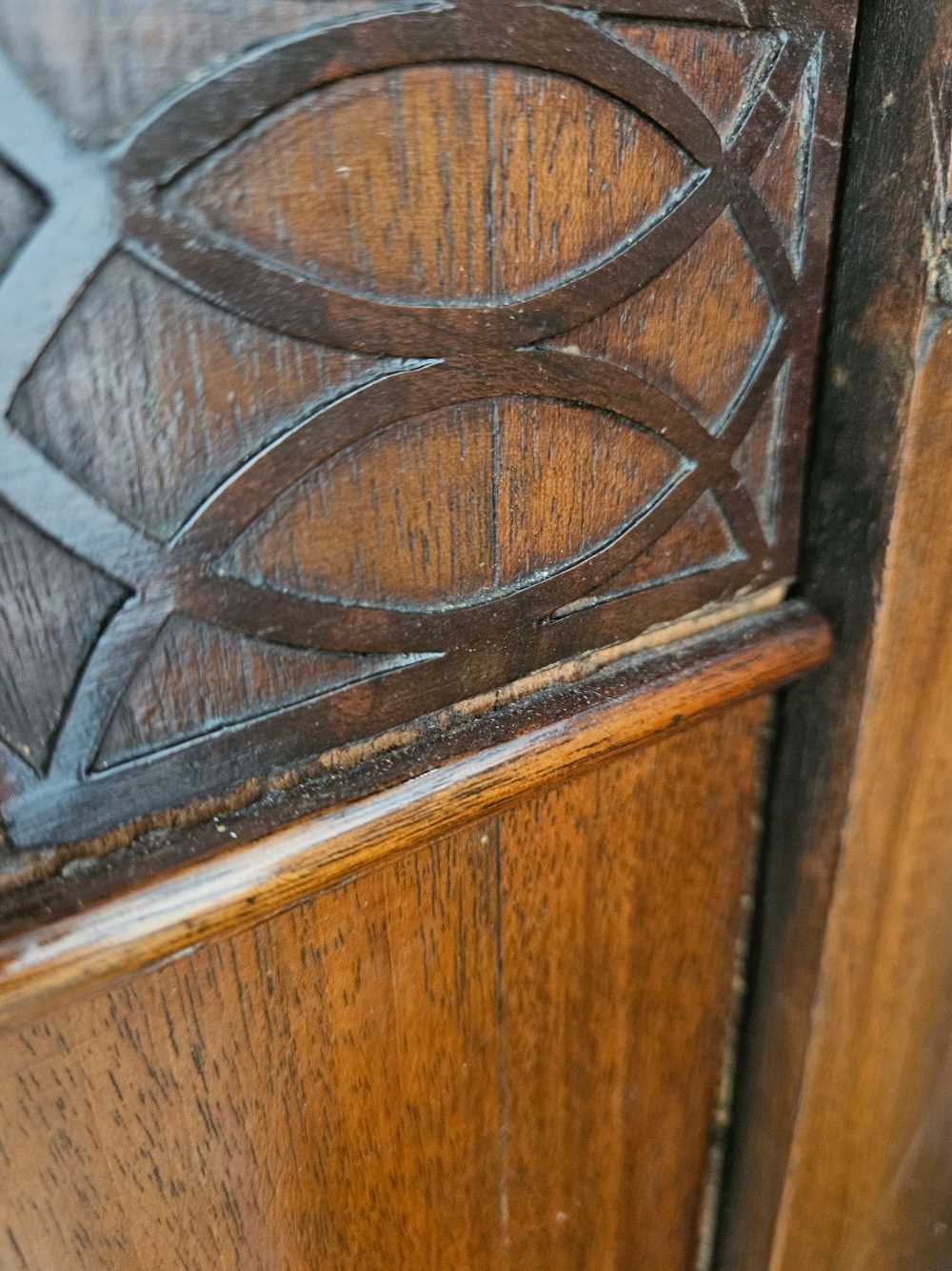 A Georgian mahogany chest on chest with brushing slide. - Image 16 of 25