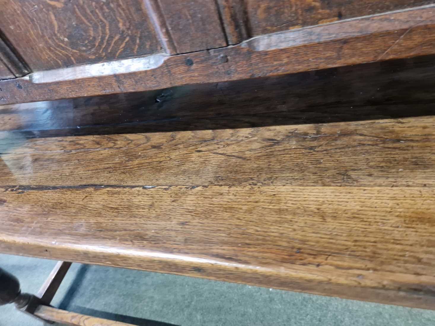 An oak refectory table - Image 6 of 9