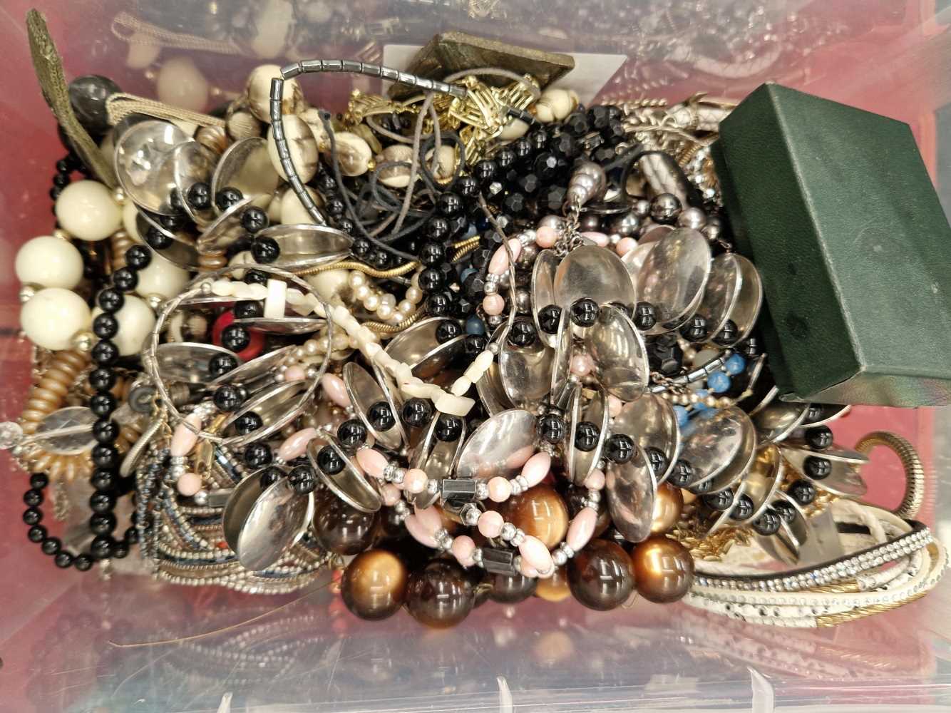 Four large boxes of various costume beads, necklaces, and other dress jewellery. - Image 4 of 5