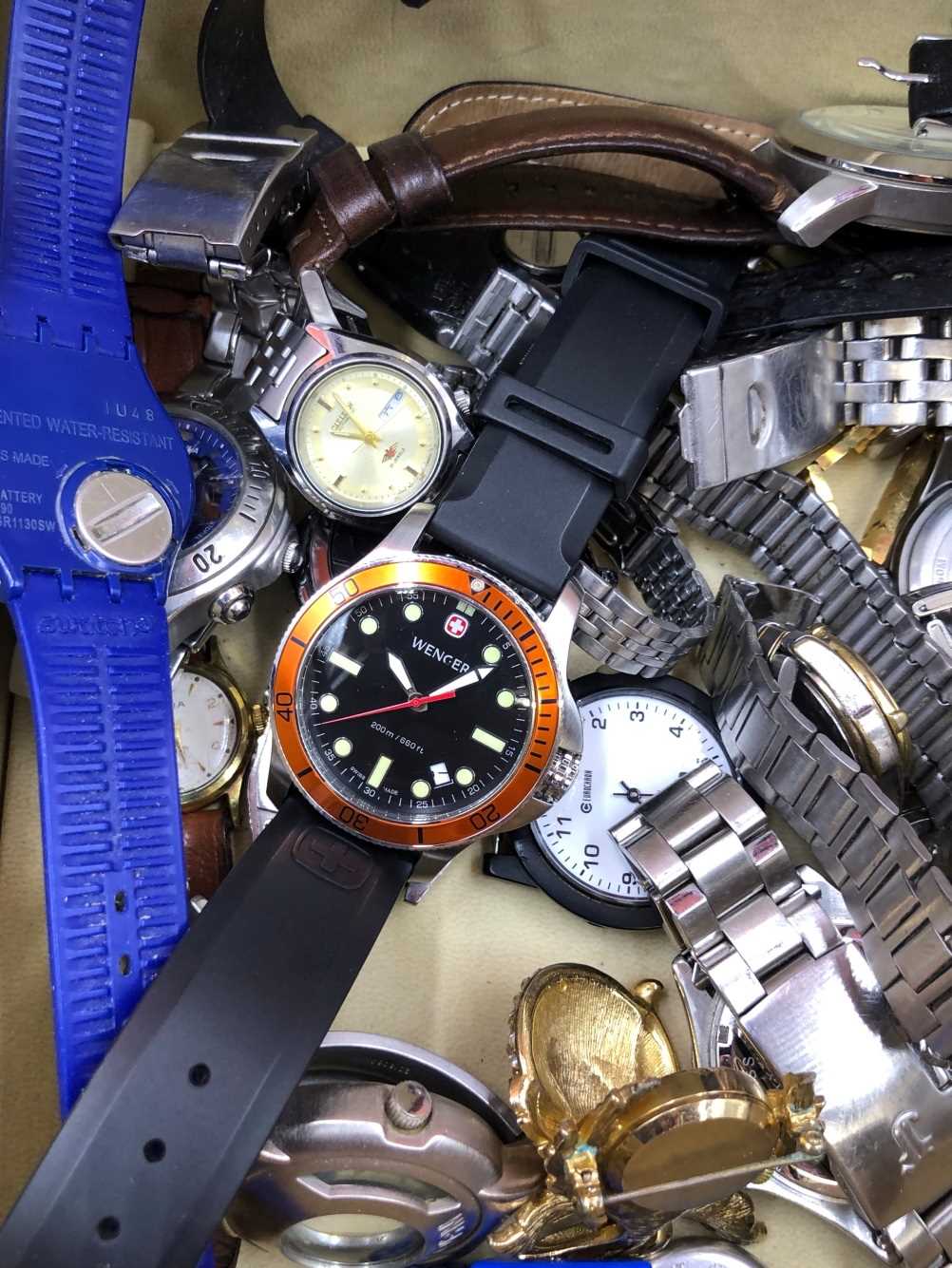 A collection of wristwatches to include Fossil, Casio, D&G, Focus, Sekonda, Storm, Samsung Gear S2 - Image 2 of 5