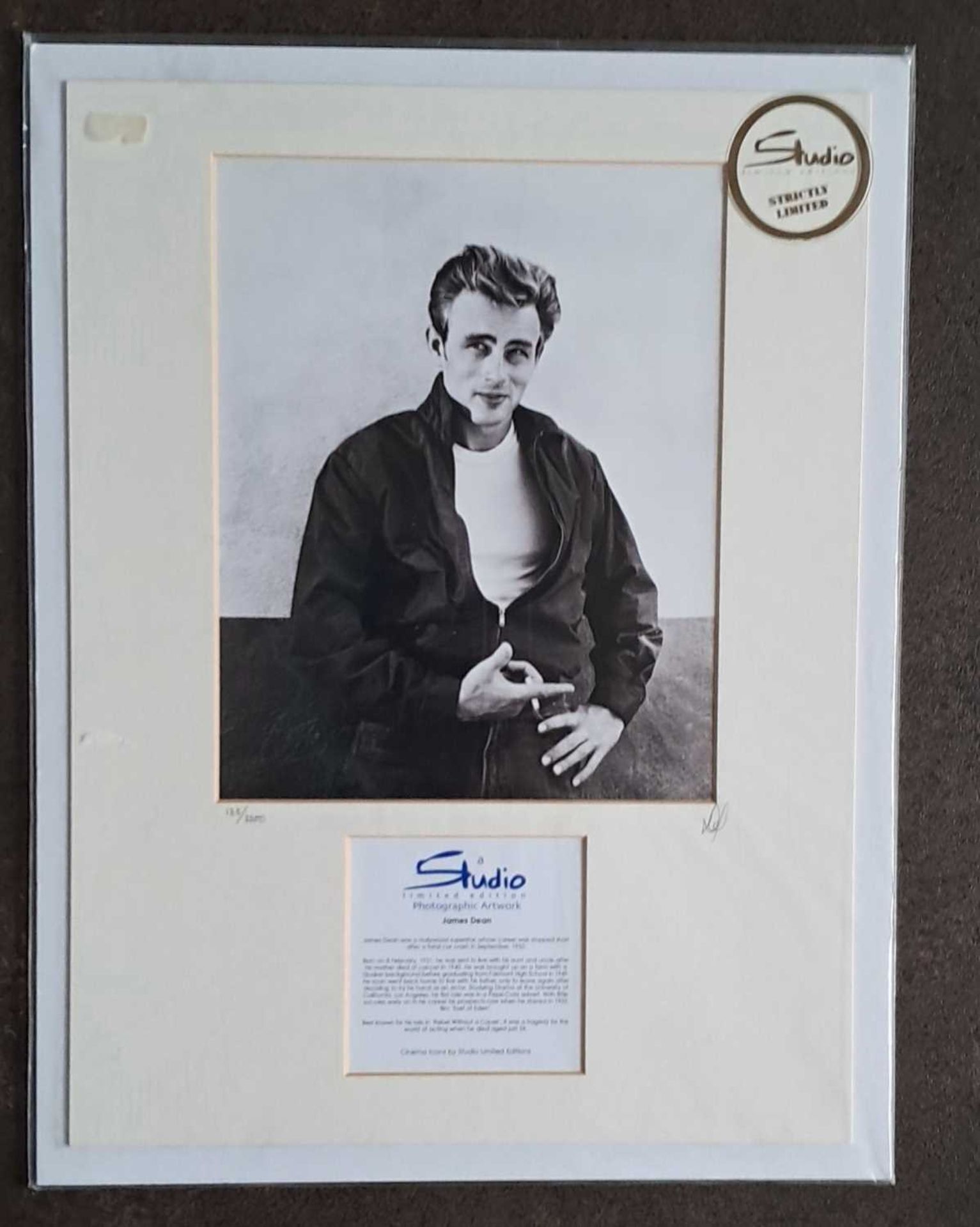 STUDIO - JAMES DEAN, LIMITED EDITION 135/2500. 400 x 300 mm.