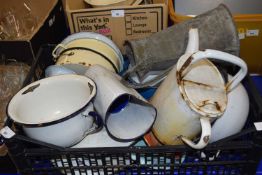 Quantity of various vintage enamel ware