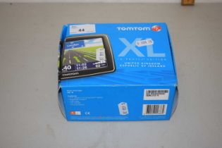 A TomTom XL, boxed