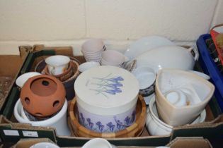 Mixed Lot: Assorted ceramics, plant pots, tea wares etc