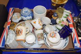 Mixed Lot: Royal commemoratives, jelly moulds, planters etc