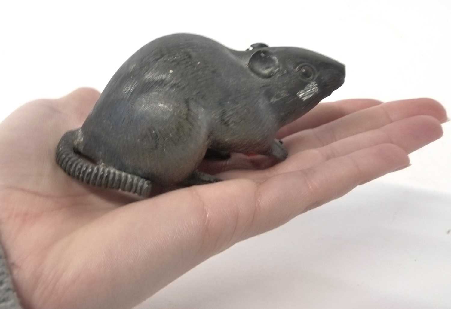 Small Oriental Bronze model of a Rat - Image 7 of 7