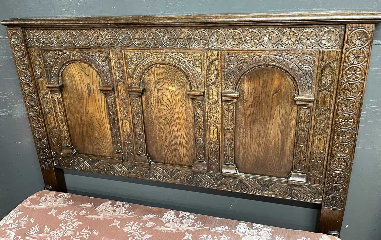 An early 20th Century carved oak double bed frame in the Jacobian style to accommodate a mattress - Image 5 of 6