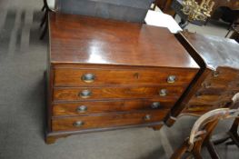 Georgian mahogany gentleman's chest, the top drawer with a green baize lined writing surface and