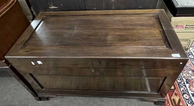 A 20th Century mahogany and camphor wood blanket box, 101cm wide (Item 43 on vendor list)