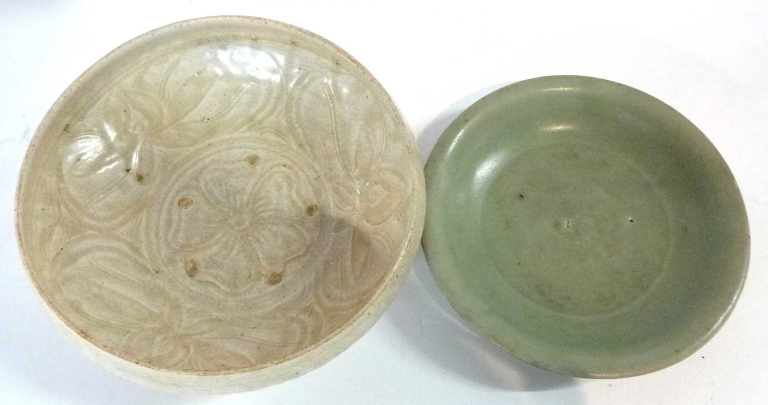 Group of four pottery dishes, one possibly Song Dynasty, further small plate with celadon ground, - Image 5 of 8
