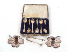 Mixed Lot: Six Edwardian bright cut teaspoons and tongs, Sheffield 1903, makers mark C W
