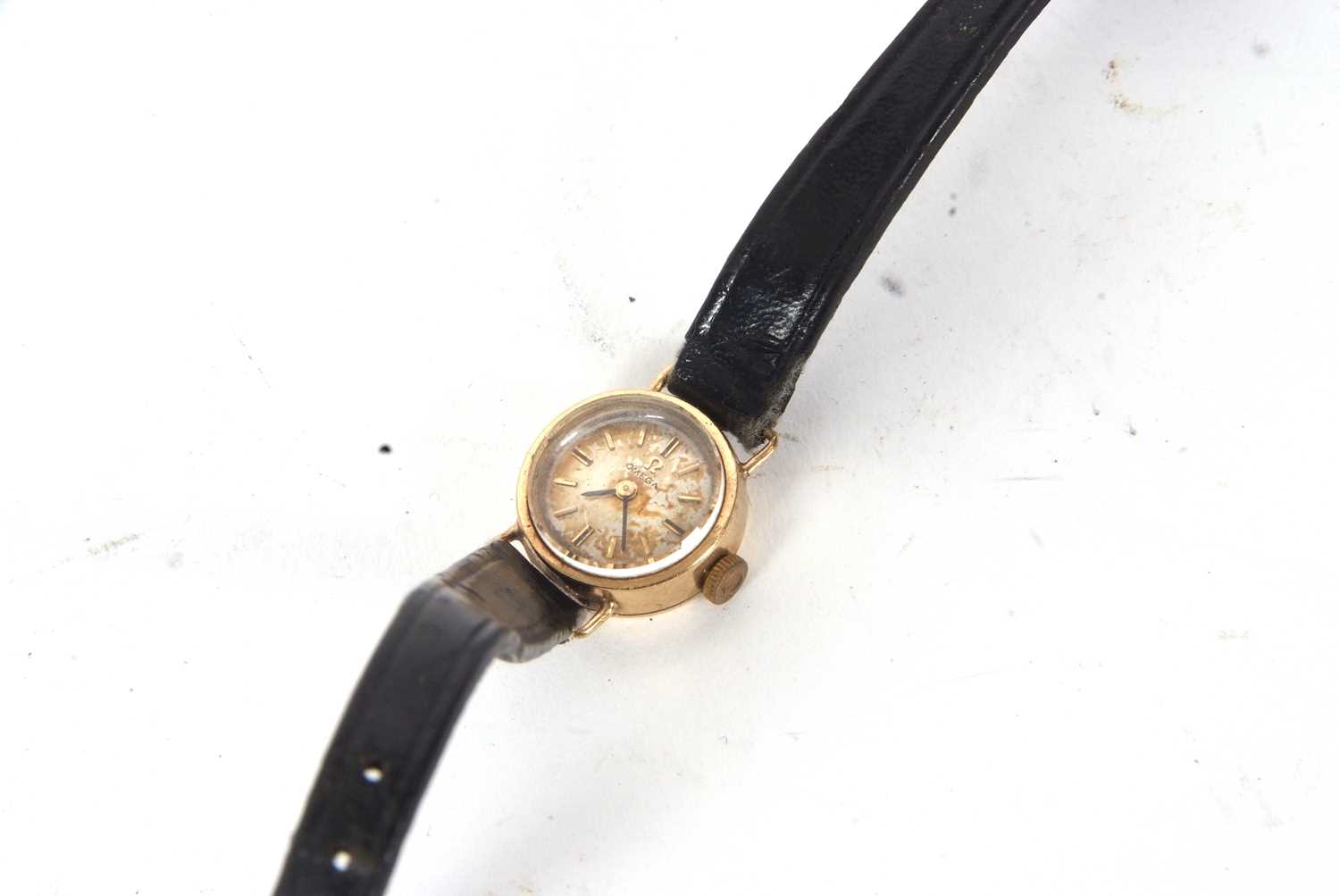 A 9ct gold ladies vintage Omega wristwatch, the watch is stamped inside the case back 375, it has - Image 3 of 3