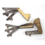 Mixed Lot: A vintage Wade Wingfield & Robotham brass cased three blade fleam, 9.5cm long, an "