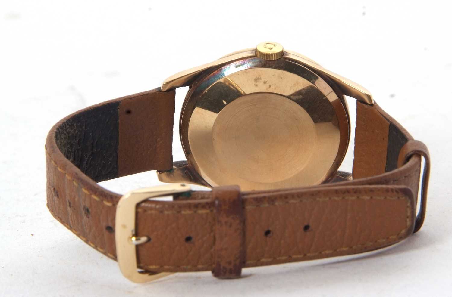 A 9ct gold cased gents Omega wristwatch, the watch is stamped 375 on the inside of the case back, it - Image 2 of 4