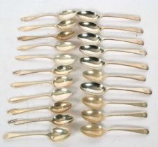 Mixed Lot: Silver teaspoons including a set of six Old English pattern examples, Sheffield 1923,