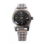 A Breitling Skindiver reference 3865 gents wristwatch, it has a stainless steel case, 17 jewel